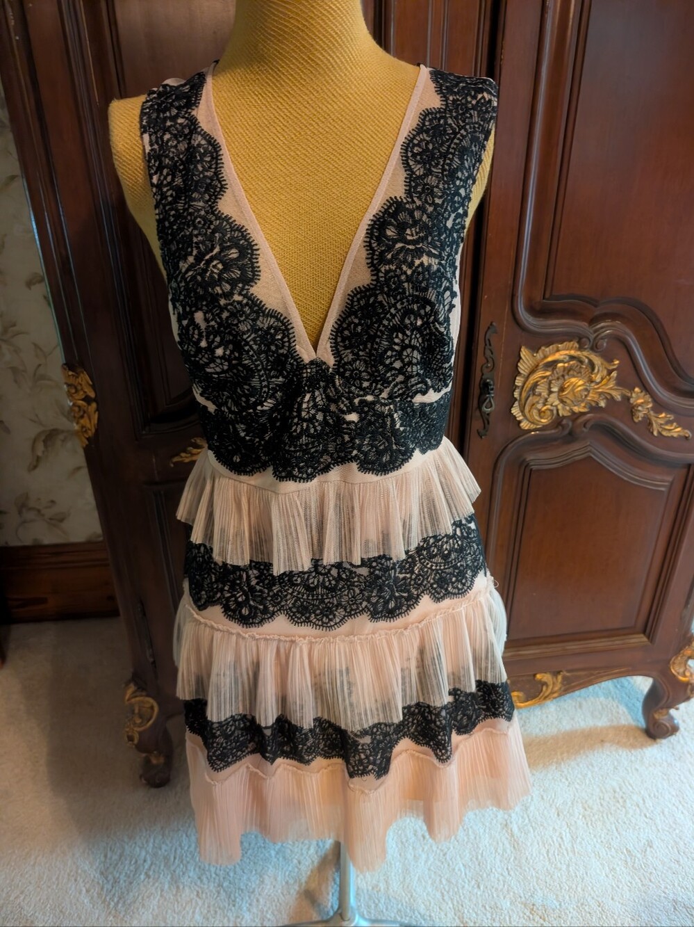 BCBGMAXAZRIA Blush Black Lace Dress 4